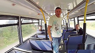Amateurs fucking stranger in a bus