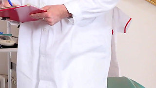 Big busty muslim teen girl Zeynep Rossa gets anal temperature measured by 2 old doctors