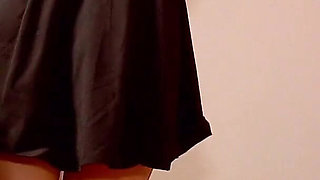 Kiara Lords seduces her shy apprentice because they are alone in the office