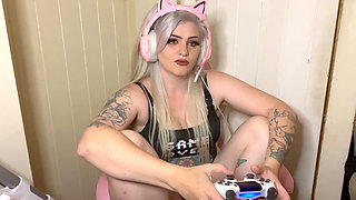 Gamer Girl Helps You Cum Countdown JOI