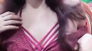Homemade video of a brunette wife teasing her dirty hubby