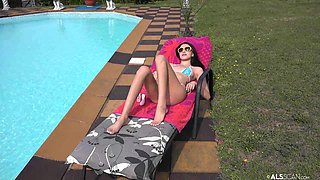 Alyssa Bounty hot solo video