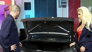 Sizzling Katie Kaliana, a ginormous boobed MILF, gets down