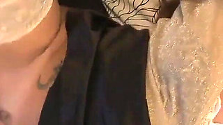 Mature with experience Michelle Le a brunette slut loves to get filled with hot cum and gives blowjobs