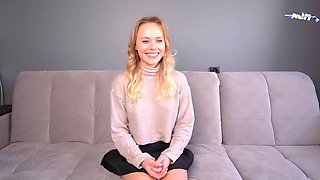 Teen Platinum Blondie Hot Porn Video