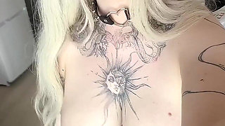 I’m so Lonely in This Bedroom