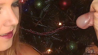 Merry Christmas with Mrs Ana Slo: a Slow Blowjob with Oral Creampie