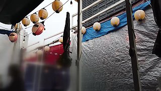 300ntk-480　自分を抑える為にトイレで…。さらなる罠でデカちん欲情男と