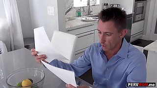 Thin stepmom eating cock during breakfast in front of stepfather