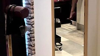 Amateur Foot Fetish Girlfriend Sucks and gives a Footjob