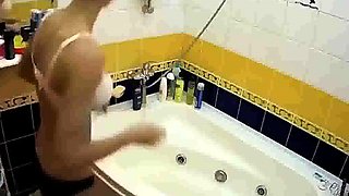 stepsister showers and shaves her twat (spy cam)