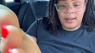 Amateur Foot Fetish Girlfriend Sucks and gives a Footjob