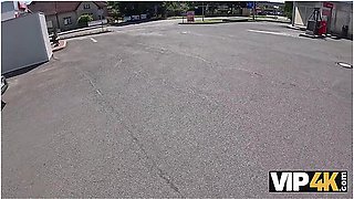 Milena Ray Says Yes To A Public Sex... Before Her Bf Speaks