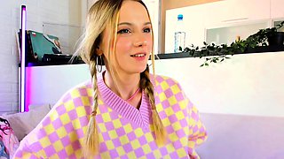 Horny Brunette Teen Orgasm Solo