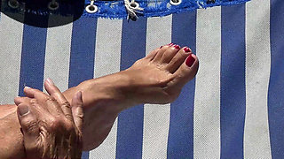 Fan Request Starts in Hot Sun Ends in Hot Cum on Pussy