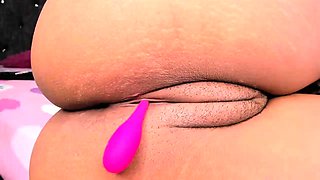 Amateur Close Up Squirting Masturbation