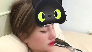 Alluring Mei Yien enjoys solo sensual big breasts live