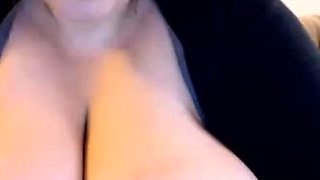 Love Chat Big Boobs Brunette Masturbating For Cam