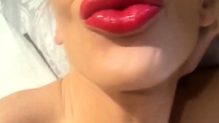 Amateur webcam babe dildo masturbation