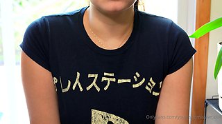 Close up cock jerking solo