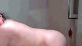 Big-Titted Mom Shows Off on Webcam