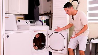 Petite18 Jessica Marie Laundry Room Blowjob and Cowgirl