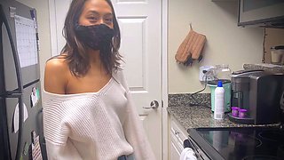 Amateur hottie solo masturbation