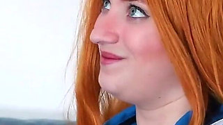 Ellie Gives Nurse Greene a Special Thank You