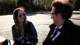 Picked up piercing babe pussbanged