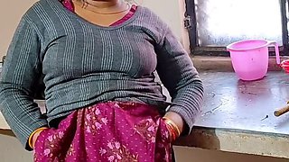 Desi Mom Fucks Boy Hardcore in Kitchen - Indian Stepmom Rough Sex with Big Cock