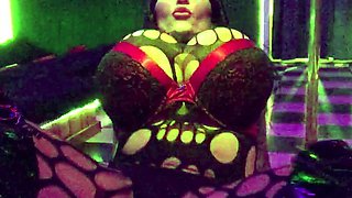 Love Chat Big Boobs Brunette Masturbating For Cam