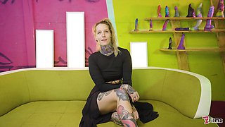 Alt Blonde Girl with Tattoos Masturbate with Crazy Toys