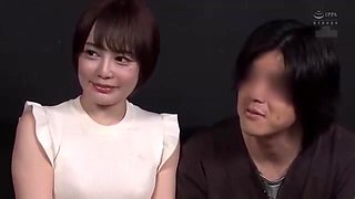 05872,Beautiful woman's lewd appearance