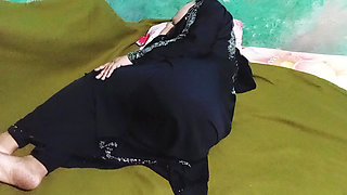 Beautiful Bhabhi and Her Boyfriend Sex Video