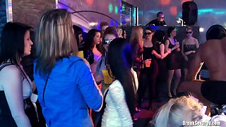 College Amateur Girls Throw Group Sex Party