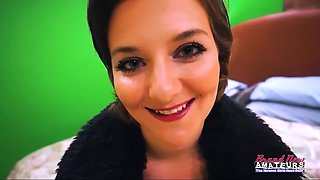 Petite Amateur Kylie Messy Play Throat To Thirsty Swallow!