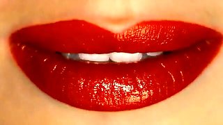 Jaclyn Taylor Smashing In The Pool With Her Orbs - Juliana Grandi