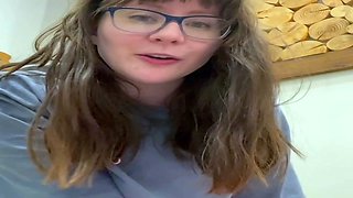 Homemade Amateur Pussy Licking Fun with Hot Brunettes