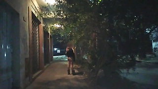 Risky public sex outdoors flashing her pussy on the streets of Argentina