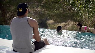 Hot busty brunette cunt smashed gives blowjob in threesome