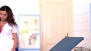 Sensual Jane busty MILF porn