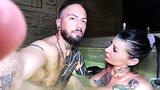 Amateur jacuzzi fun with Ladymuffin and Tommy A Canaglia