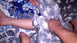 Jerking off to a hot MILF stepmom who is resting, and cumming on her tits