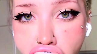 Close up Of Teen Masturbating