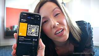 Amateur Foot Fetish Girlfriend Sucks and gives a Footjob