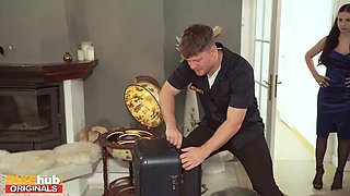 Wealthy slut fucks her individual security - fakehub