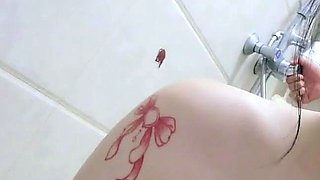 Amateur asian babe giving cocksuck