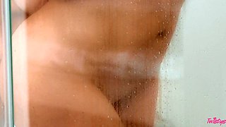 Blake Blossom's Sizzling Heatwave Sparks Wild Desire