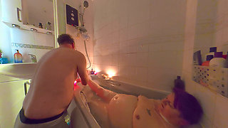 Bath Time Papering Part One