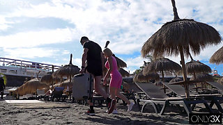 Xanthia Lombardi is lost on the beach